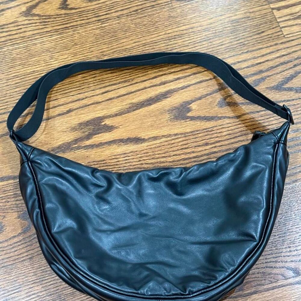 Uniqlo Women's Black Bag